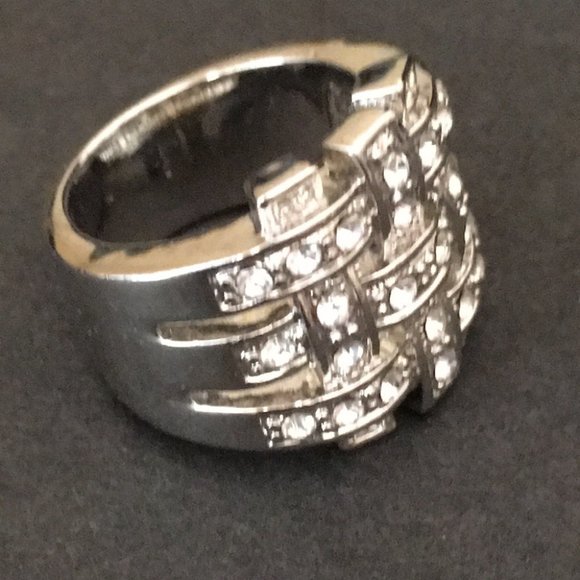 Cocktail Ring - Picture 5 of 9